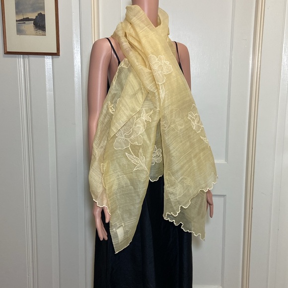 NWOT Golden Cream NATORI Neiman Marcus Wrap - Picture 4 of 13